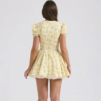 Mini robe corset à manches bouffantes