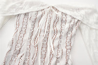 Robe longue moulante en dentelle à épaules dénudées