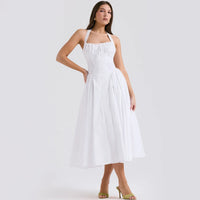 Robe mi-longue évasée, dénudé au dos