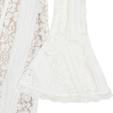 Mini robe moulante en dentelle à épaules dénudées