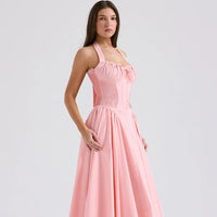 Robe mi-longue évasée, dénudé au dos