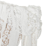 Mini robe moulante en dentelle à épaules dénudées