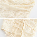 Ensemble en dentelle, haut à lacets et jupe longue
