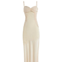 Robe longue moulante en dentelle brodée