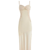 Robe longue moulante en dentelle brodée