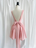 Mini robe avec col à nœud papillon