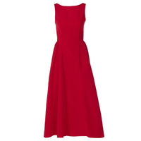 Robe longue plissée, évasée au dos et bas ample
