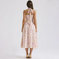 Robe mi-longue évasée, dénudé au dos