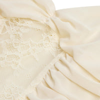 Robe longue moulante en dentelle brodée