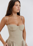 Robe mi-longue plissée à bretelles réglables
