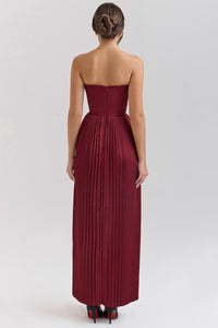 Robe longue sans manche en mousseline plissée