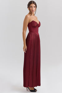Robe longue sans manche en mousseline plissée