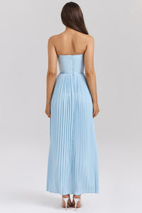 Robe longue sans manche en mousseline plissée